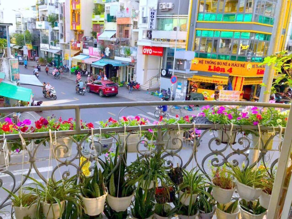 Son Tung - De Tham Street * Hô Chi Minh-Ville
