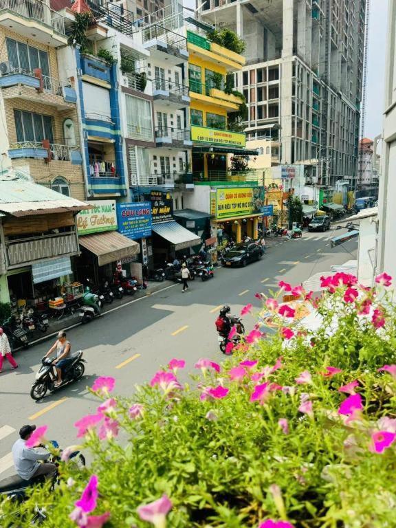 Son Tung - De Tham Street * Hô Chi Minh-Ville