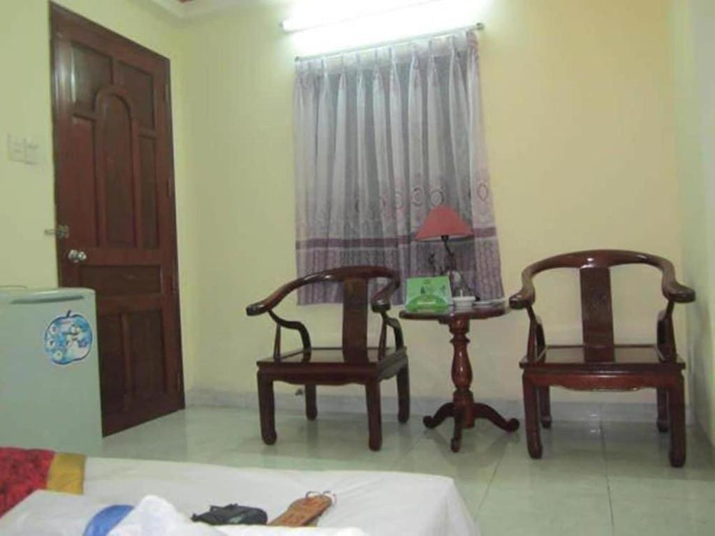 Hotel Son Tung - De Tham Street
